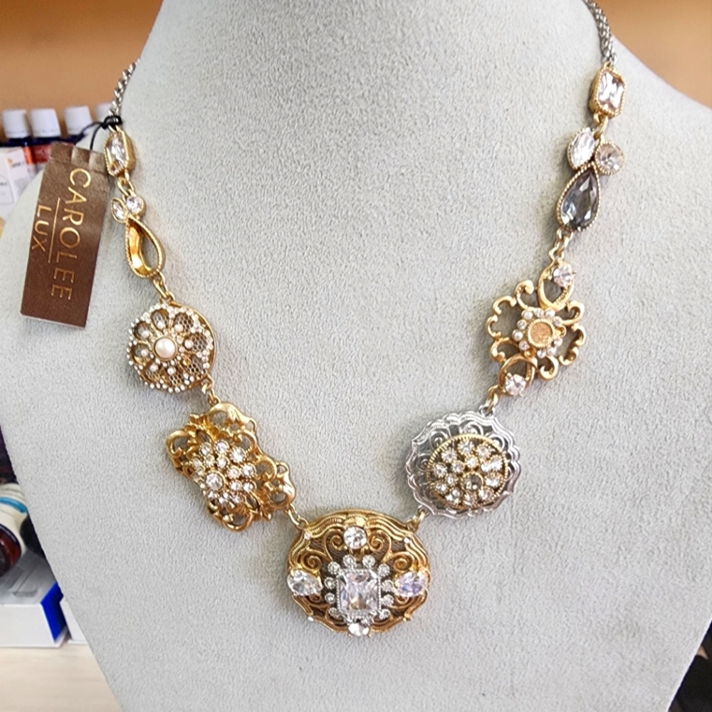 NWT.Carolee LuxGold and Silver Filigree Necklace - Picture 1 of 4